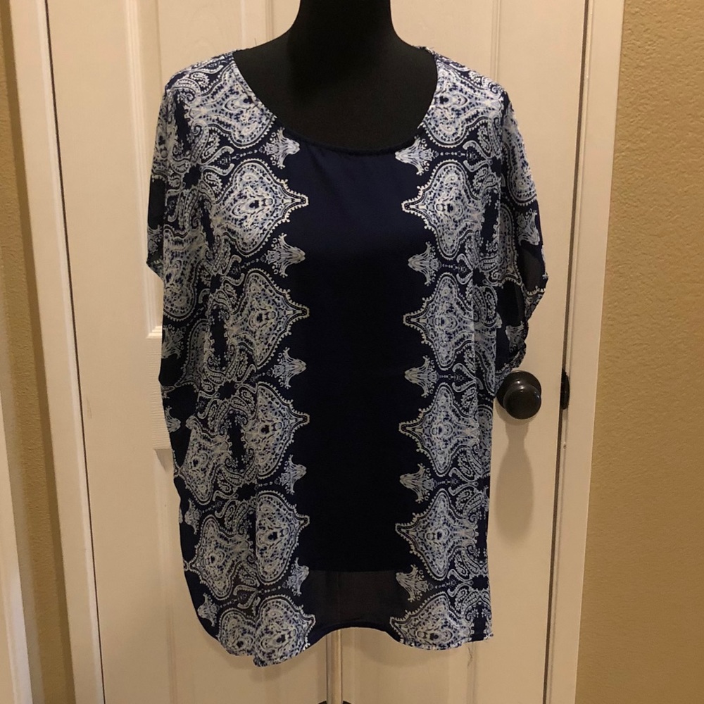Soirée navy blue patterned blouse in EUC